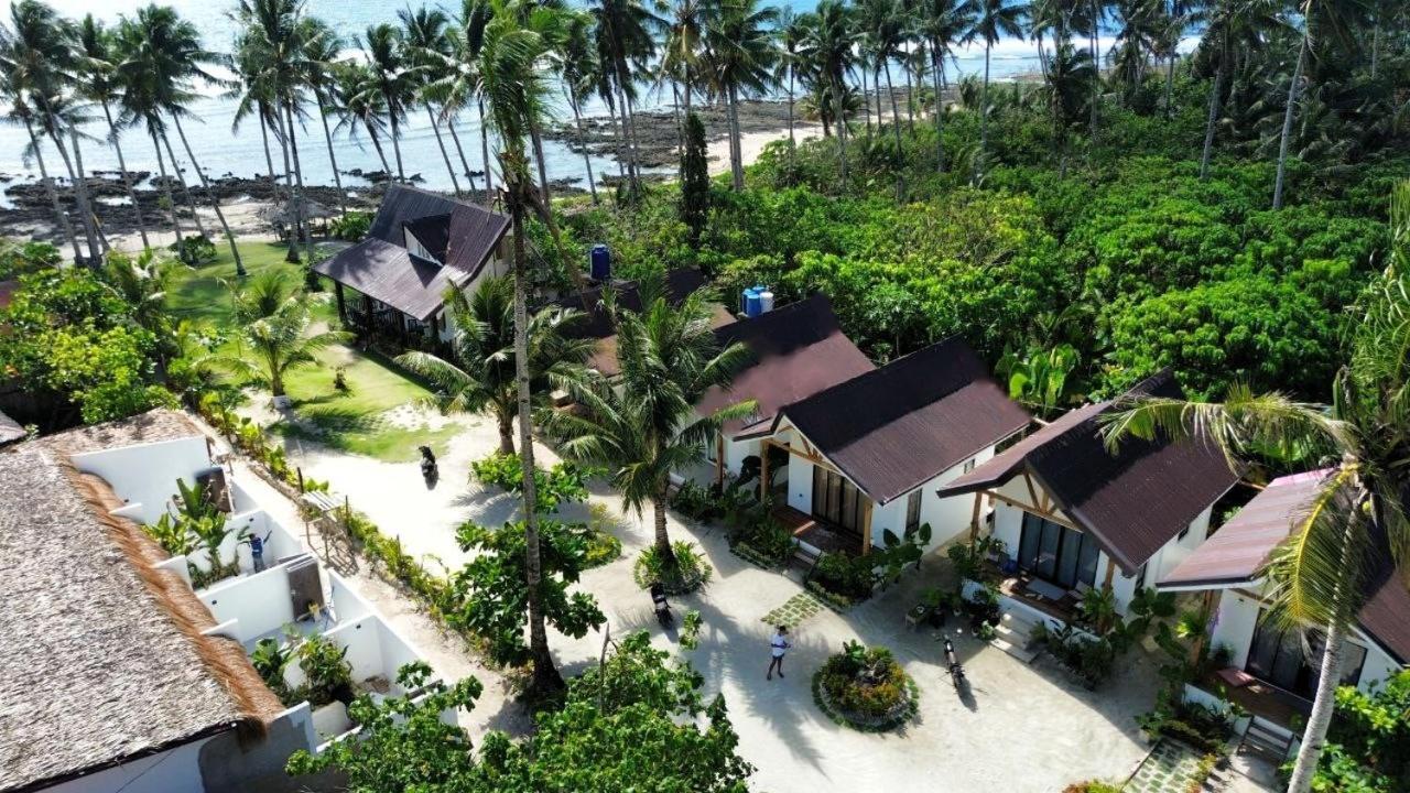 Helmina'S Villas General Luna  Esterno foto